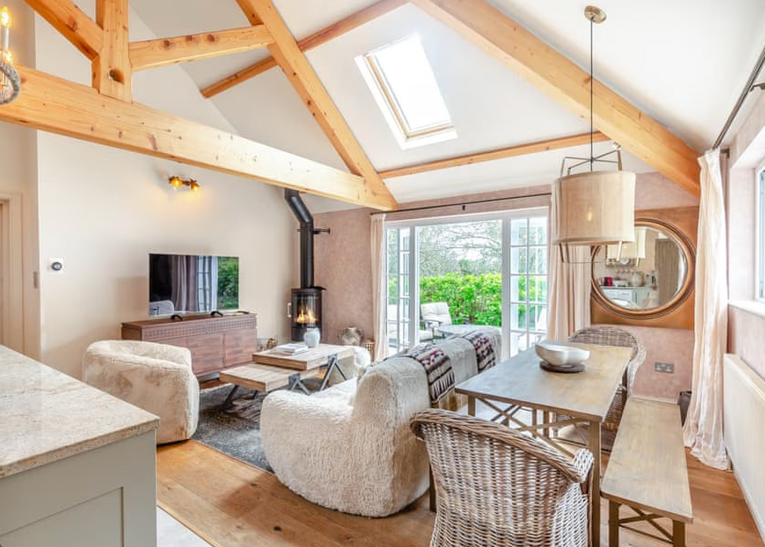 3 Eco Retreats for Families in the UK (and What Turtledove Pieces We’d Wear)