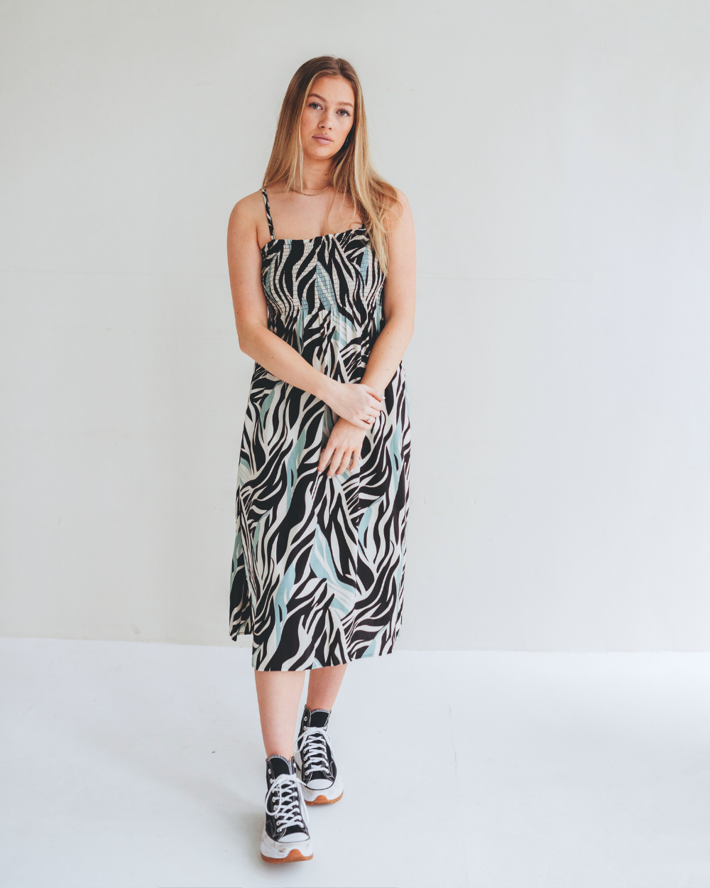 Zuri Multicolour Zebra Twirl Print Multifunctional Maxi Skirt- image 2