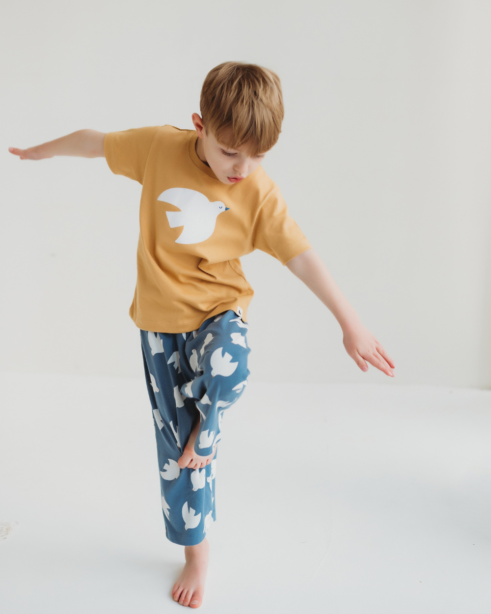 organic cotton Yellow Bird Motif Print T-Shirt - image 1