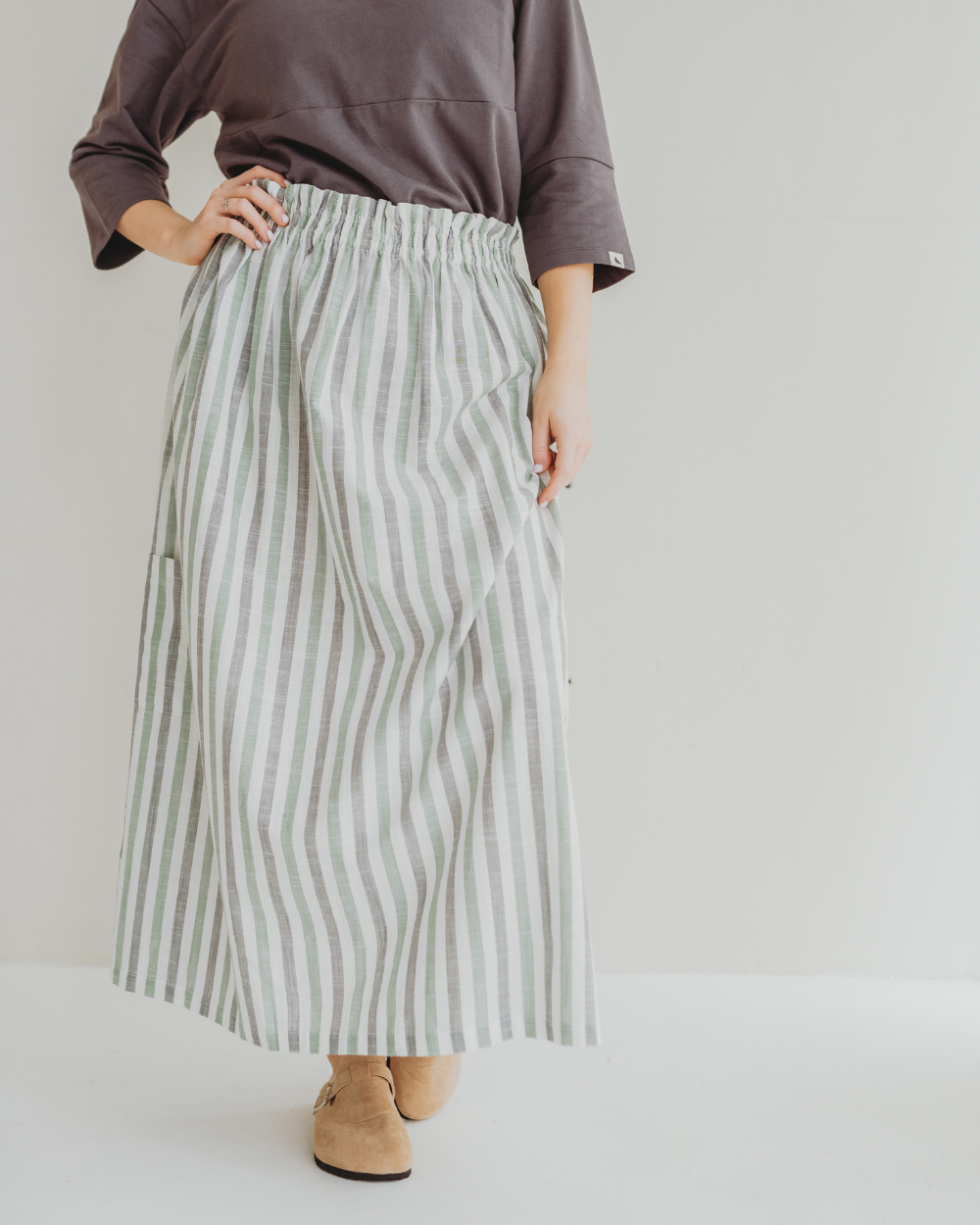 Anna Multicolur Multifunctional Stripe Print Maxi Skirt- image 11