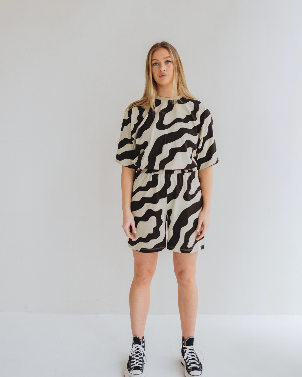 Audrey Multicolour Swirl Print Shorts - image 6