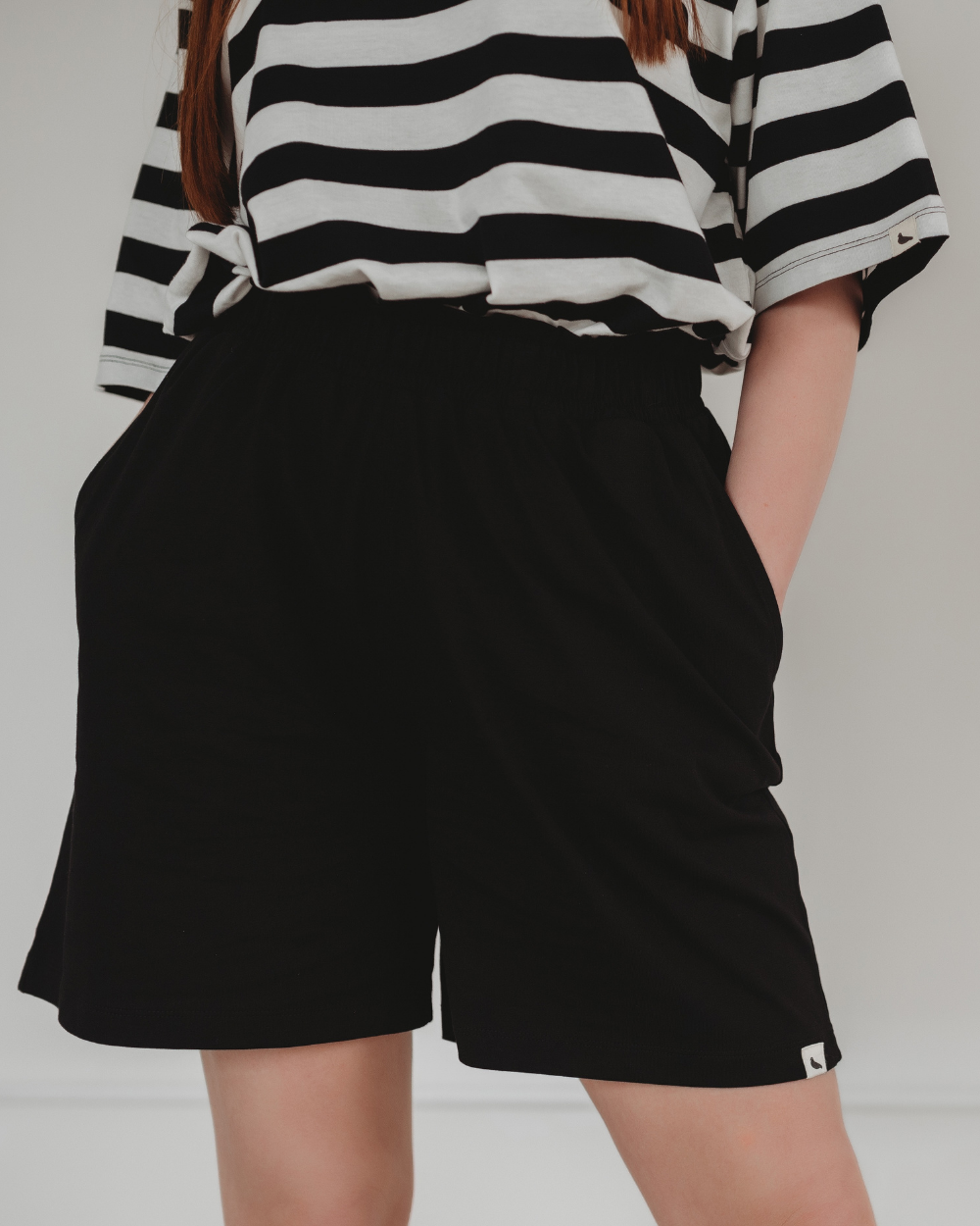 Audrey Black Shorts - image 2