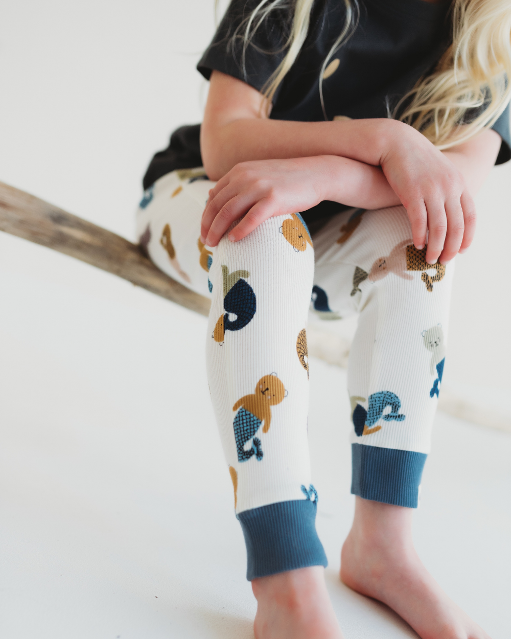 azo-free White Merbear Print Leggings - image 3