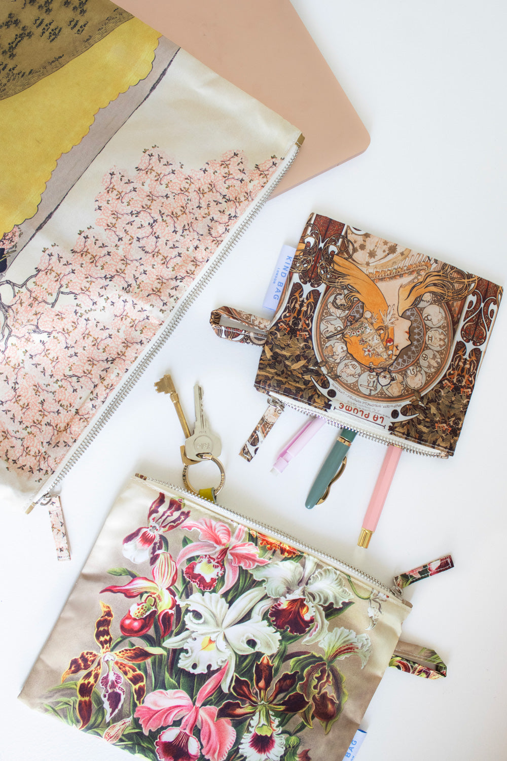 Museum Collection Set of 3 Neutral Pouches