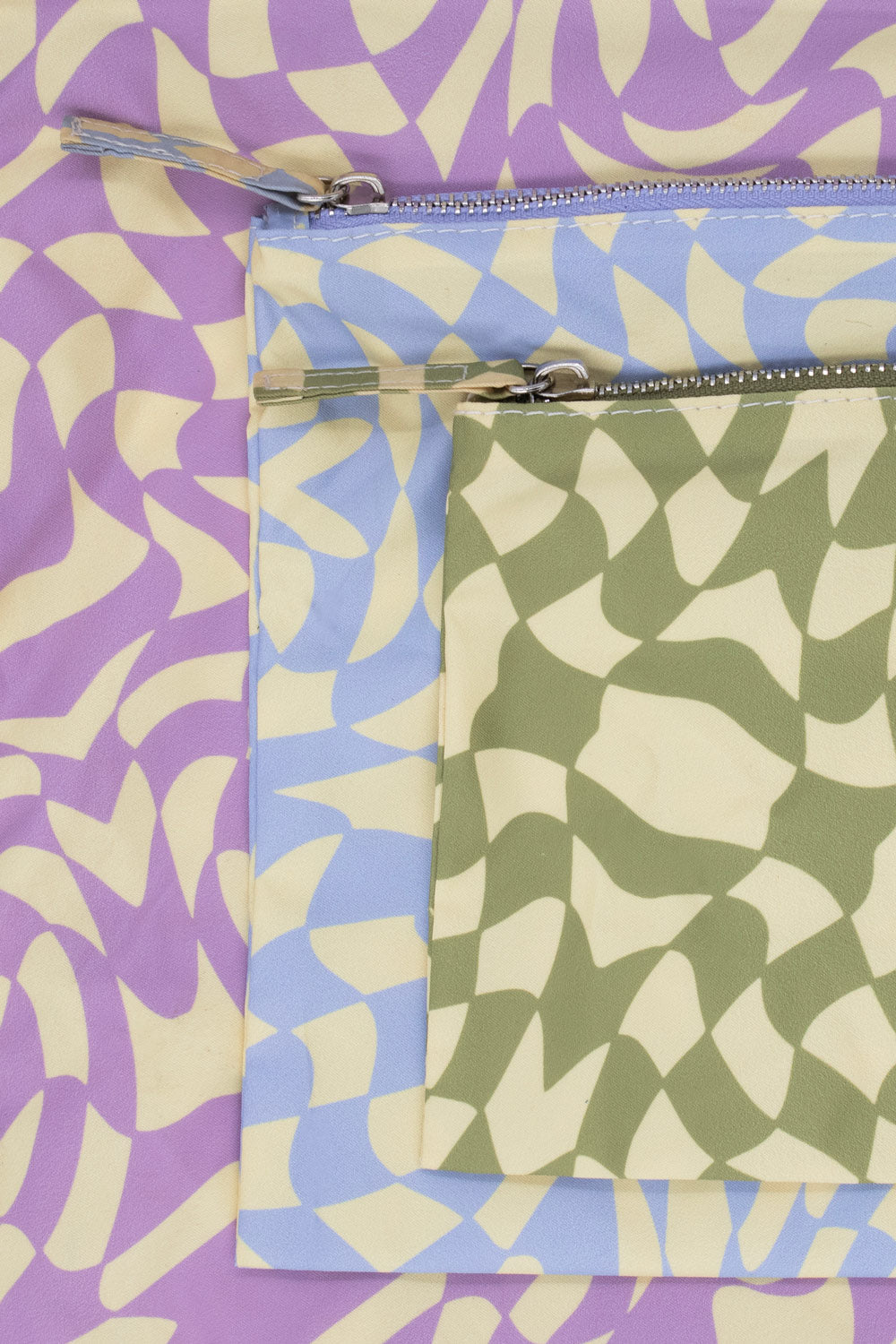 Wavy Check Set of 3 Pouches