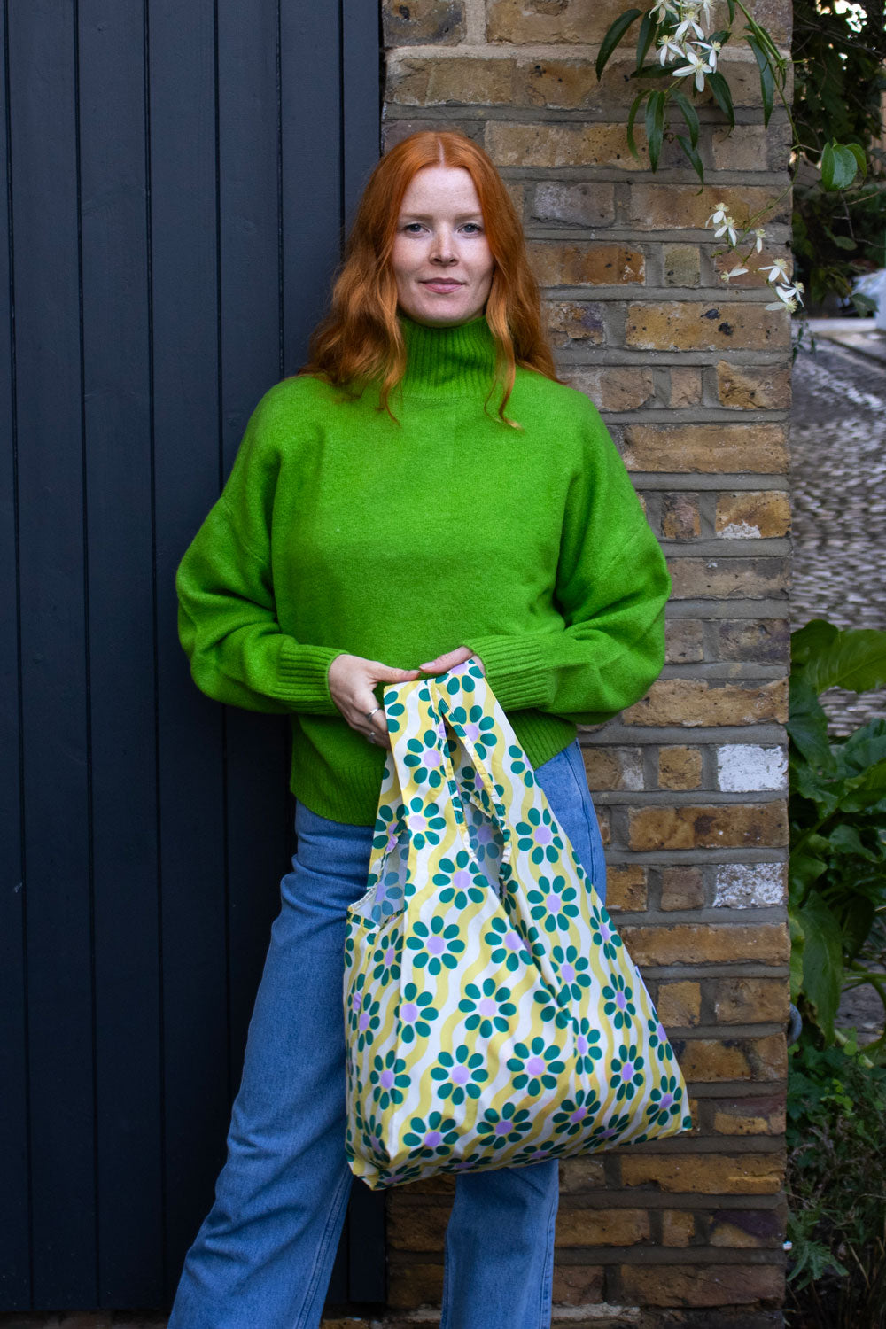 Medium Wavy Daisy Reusable Bag