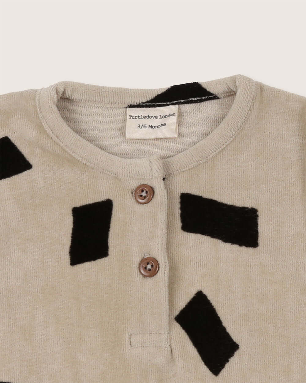 Gender-neutral baby romper