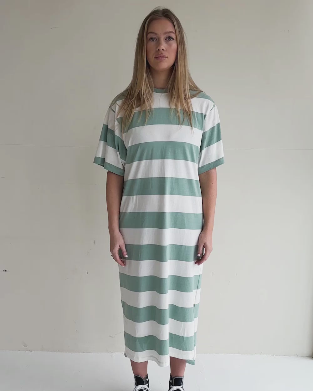 video showing organic cotton Ruby Green Wide Stripe Print Maxi Dress 