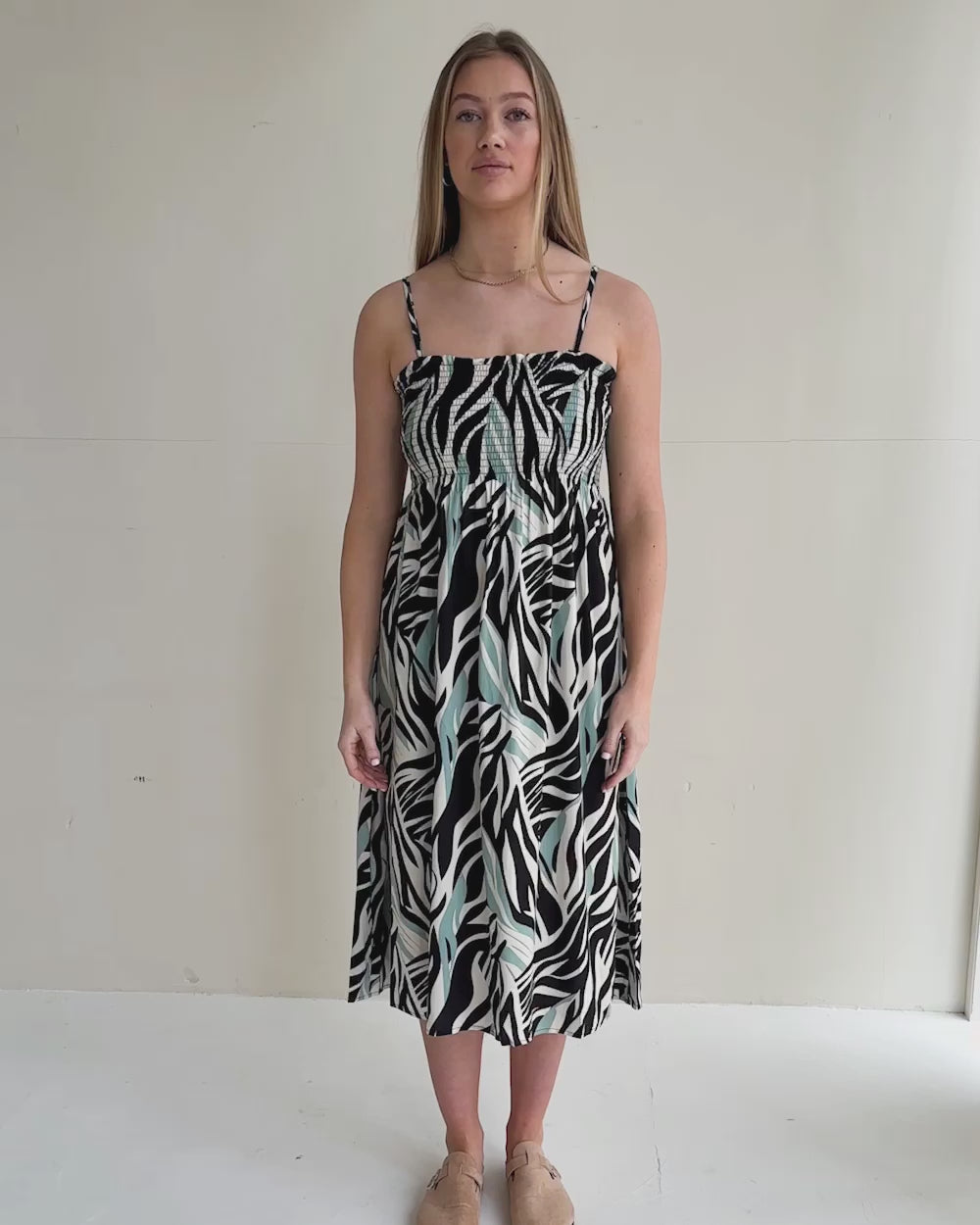 video showing Zuri Multicolour Zebra Twirl Print Multifunctional Maxi Skirt